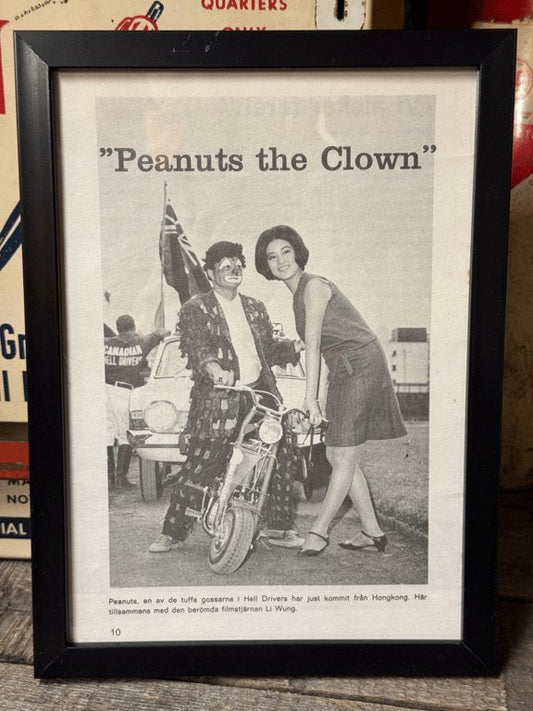 Peanuts the clown
